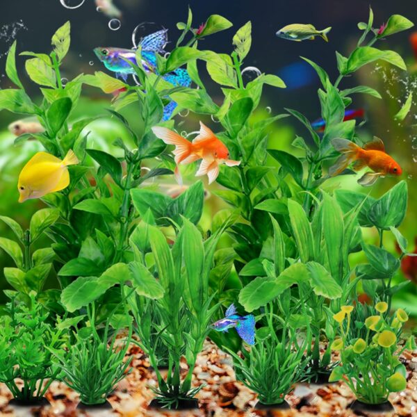 PietyPet 10-Pack Lifelike Green Plastic Aquarium Plants Instant Fresh/Saltwater Décor for 5–20 gal Tanks